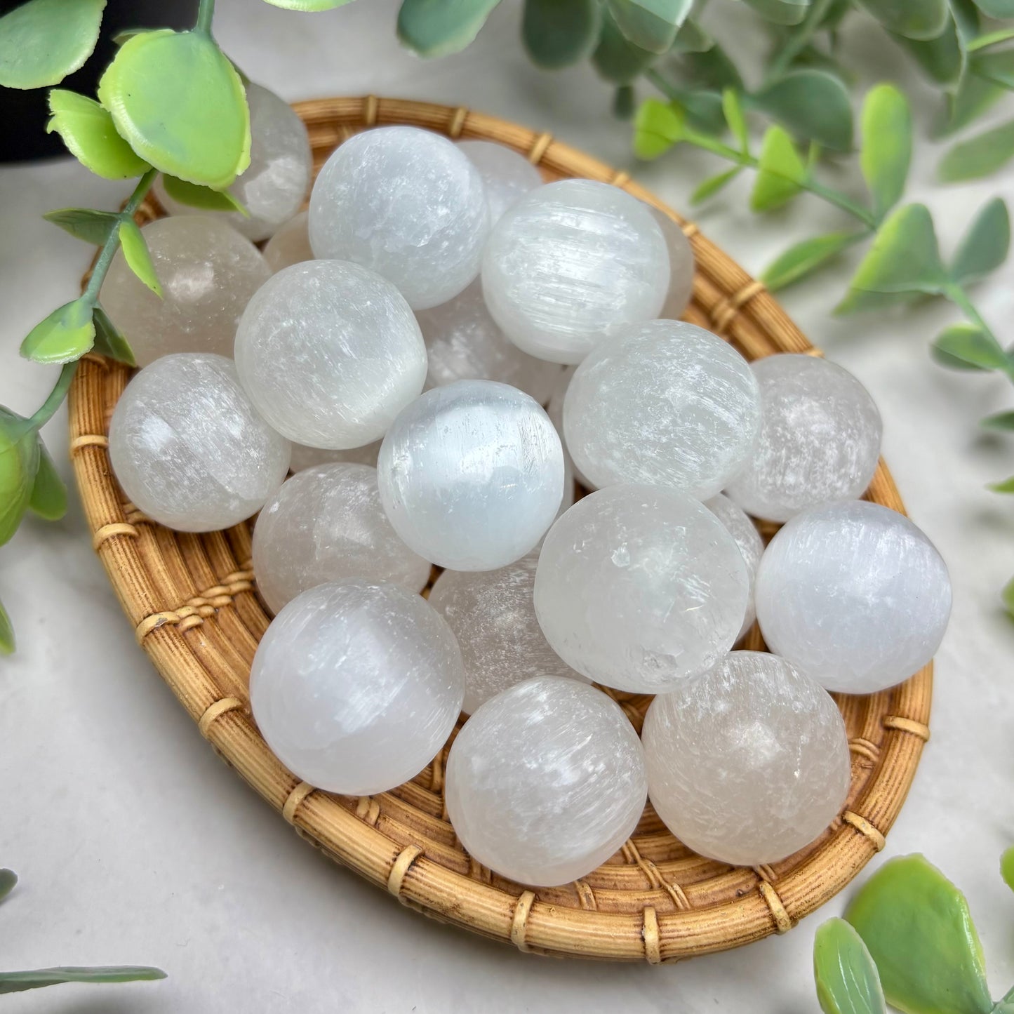 SELENITE TUMBLE