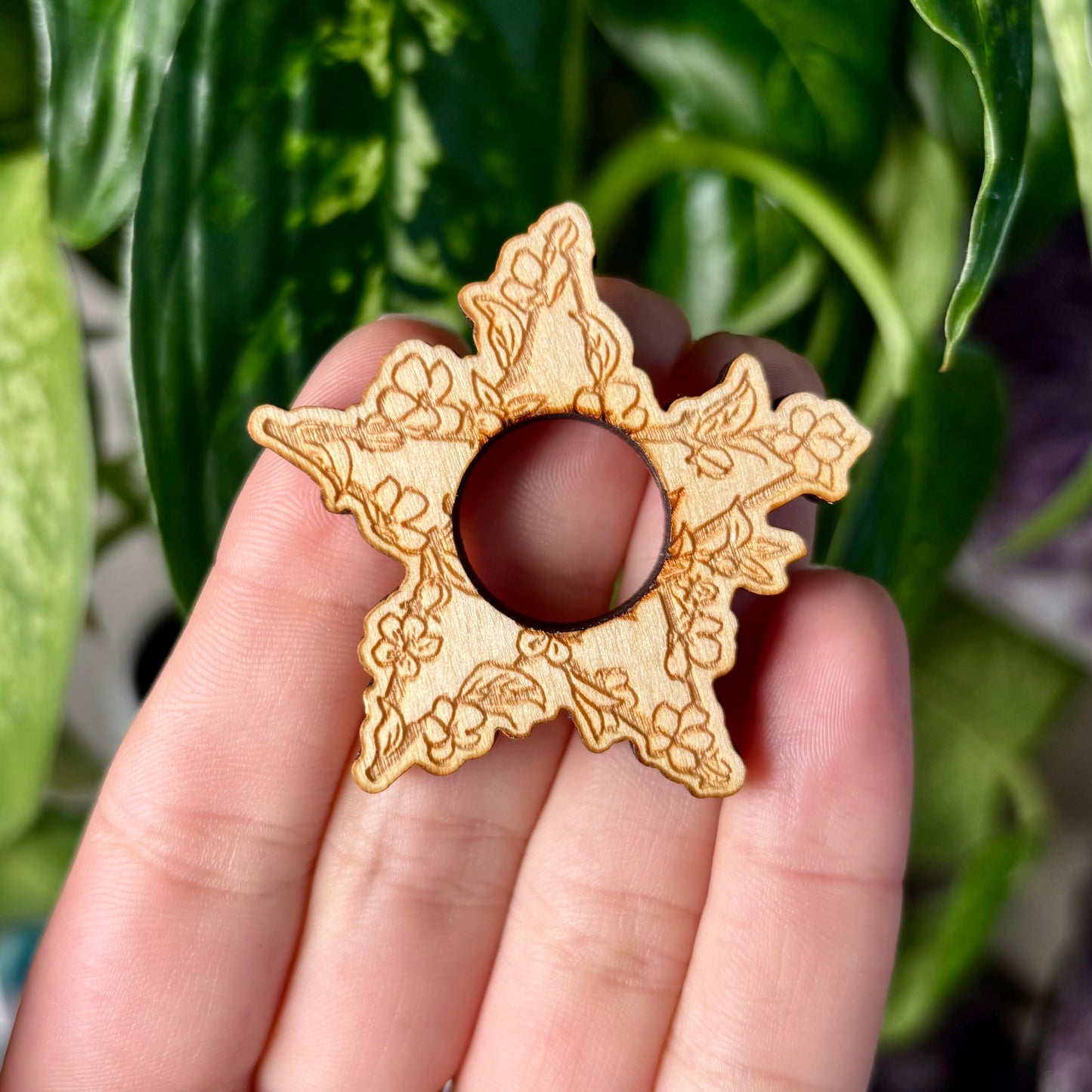 SPHERE STAND - DETAILED STAR