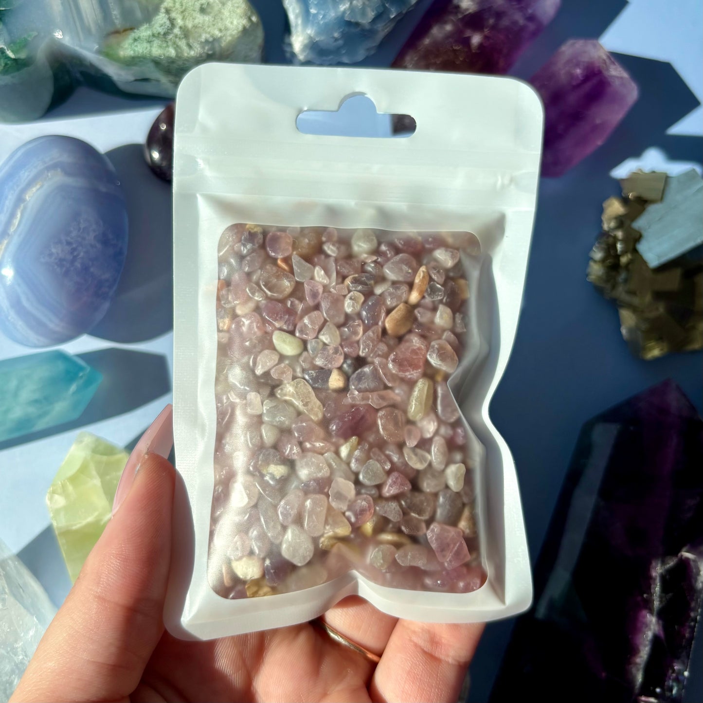 PURPLE ROSE QUARTZ CHIPS - (100 GRAMS)