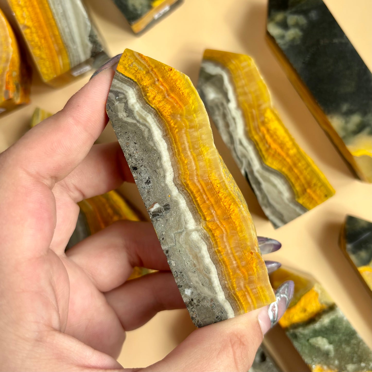 BUMBLEBEE JASPER TOWER