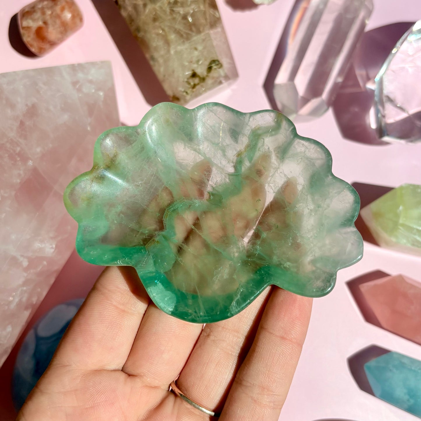 FLUORITE SHELL BOWL