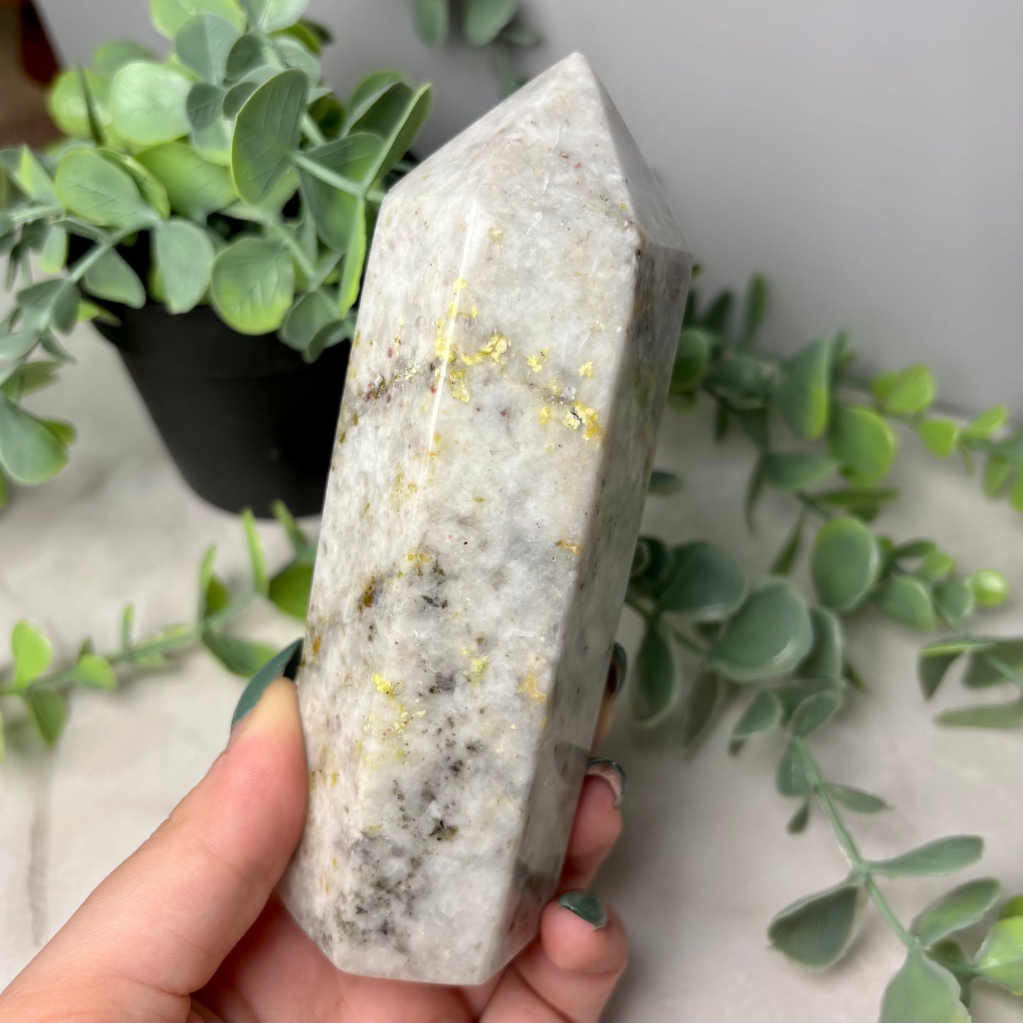 LEOPARDSKIN JASPER TOWER