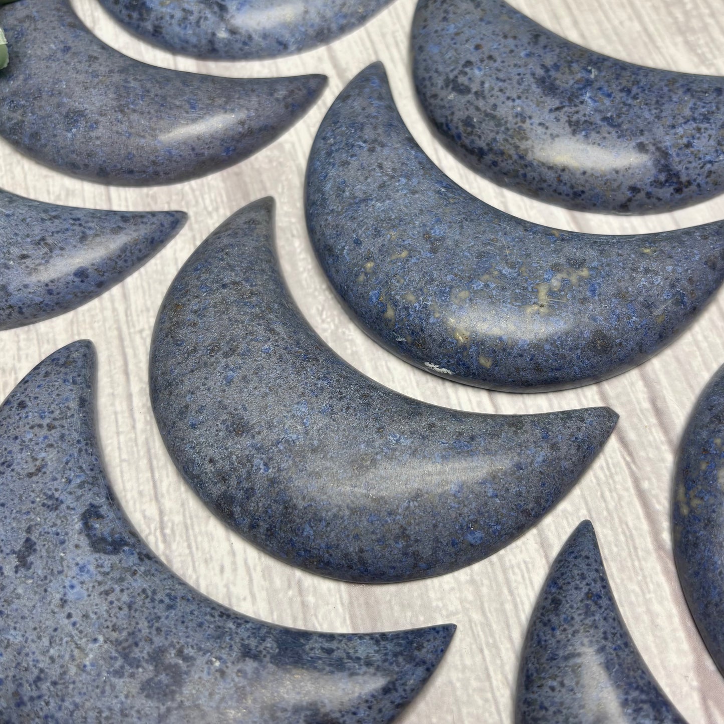 DUMORTIERITE MOON