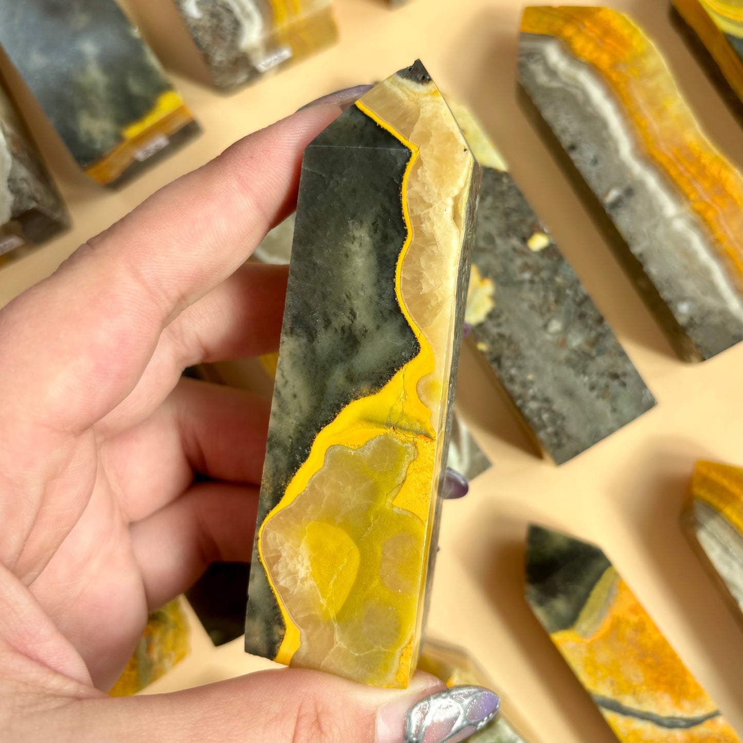 BUMBLEBEE JASPER TOWER