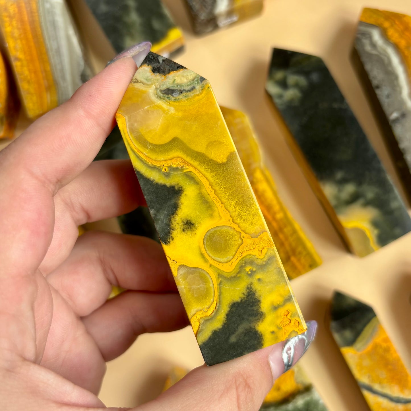 BUMBLEBEE JASPER TOWER