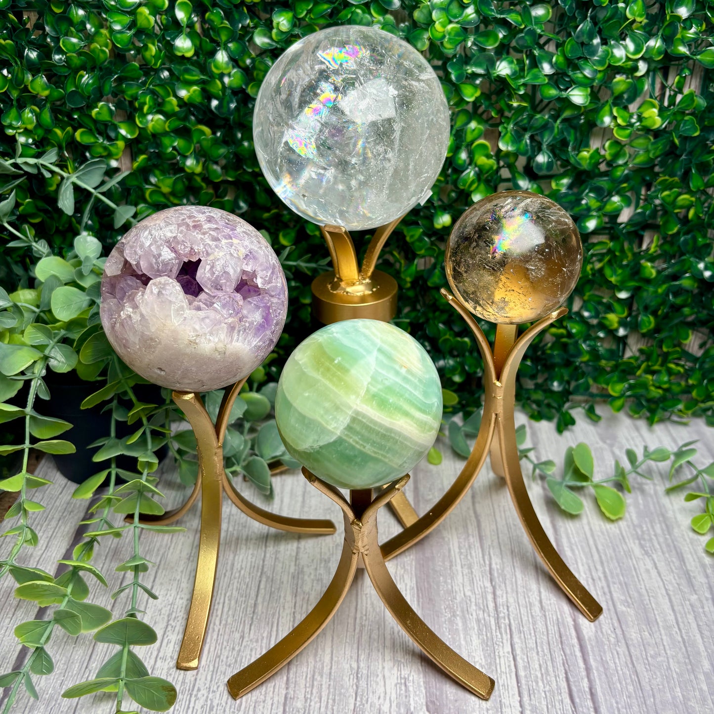 GOLDEN SPHERE STANDS