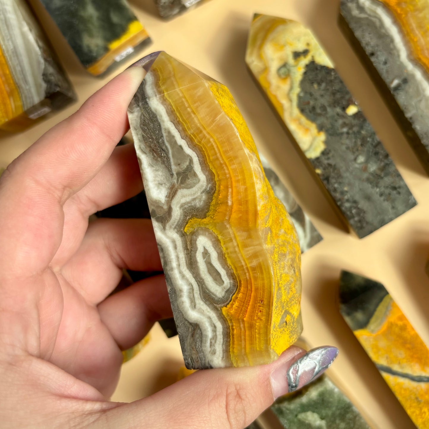 BUMBLEBEE JASPER TOWER