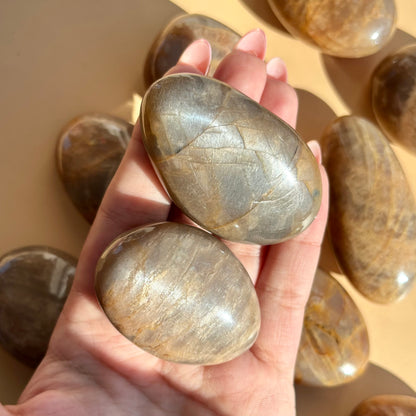 SUNSTONE MOONSTONE PALMSTONE