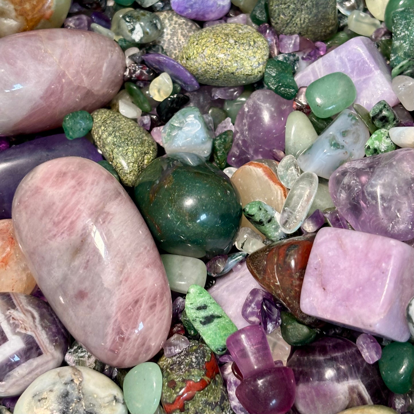 WITCHES BREW CONFETTI