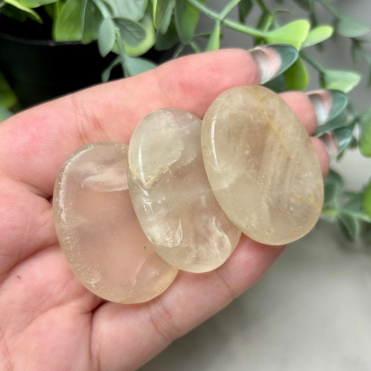 CLEAR QUARTZ WORRYSTONE
