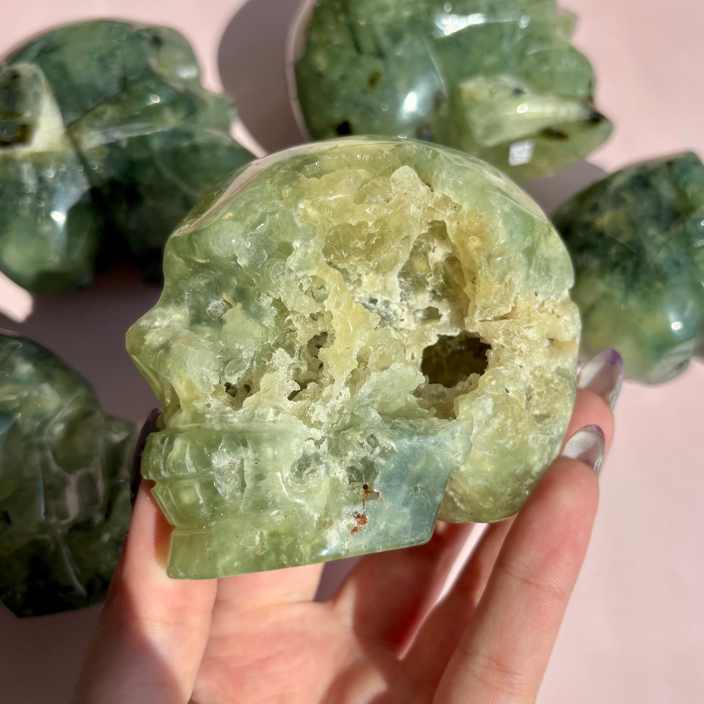 PREHNITE SKULLS