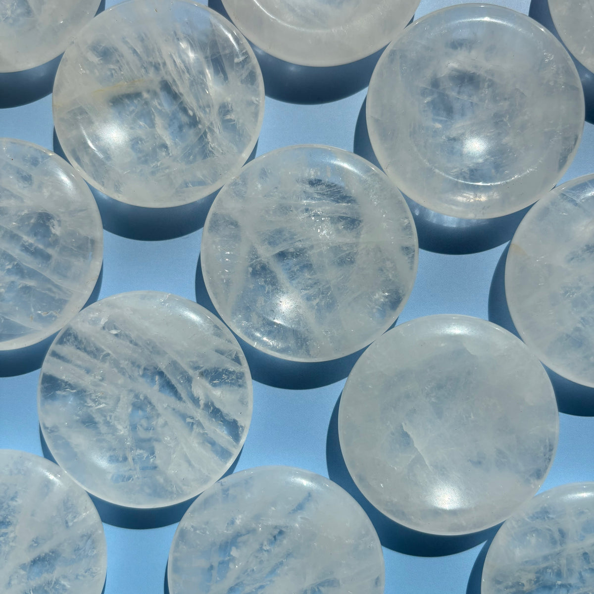 CLEAR QUARTZ WORRYSTONE - ROUND