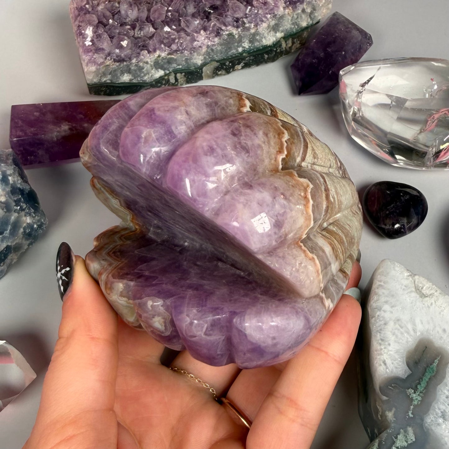 AMETHYST AND MEXICAN AGATE CLAMSHELL