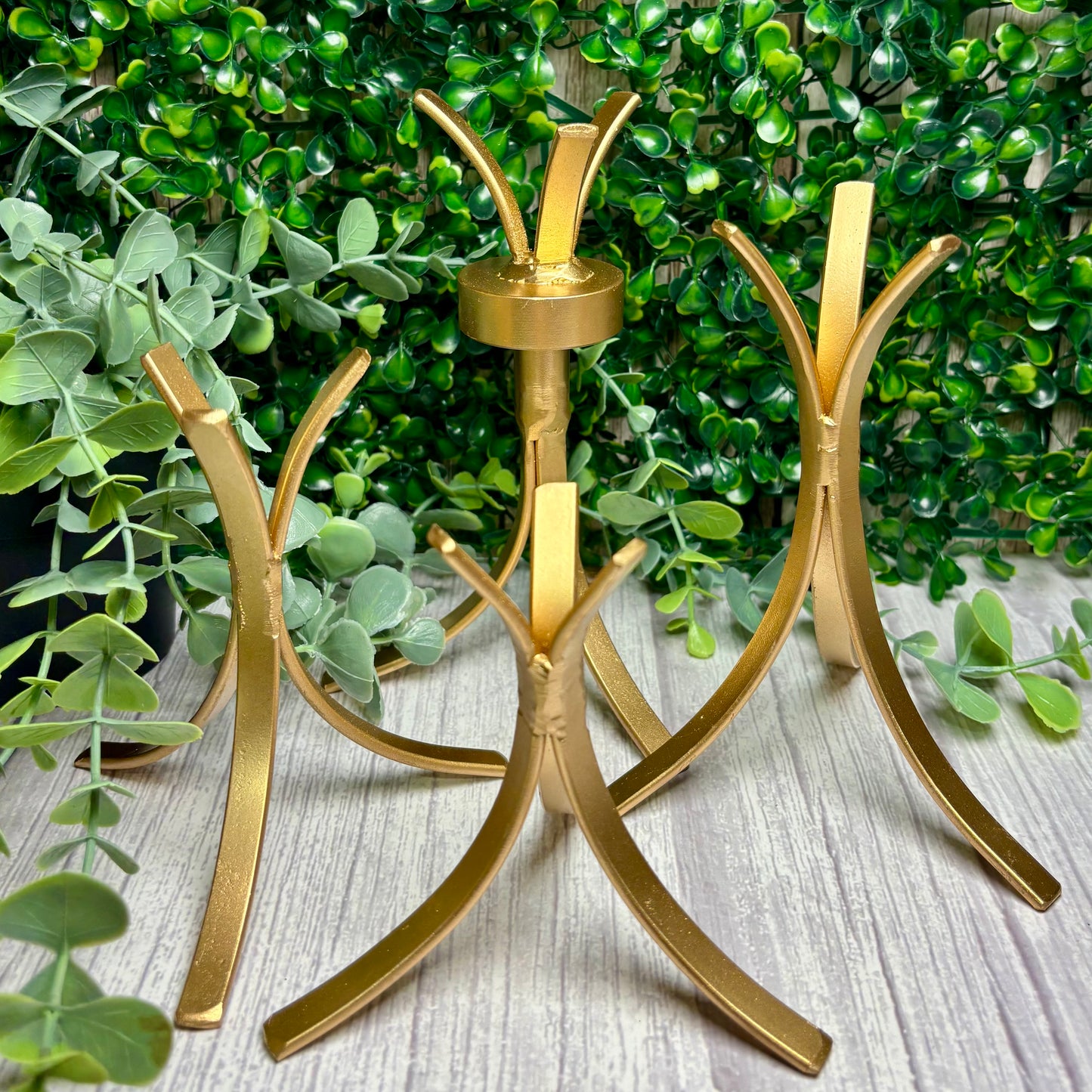 GOLDEN SPHERE STANDS