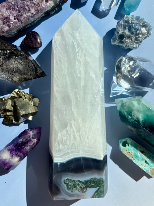 MOSS AGATE QUARTZ TOWER