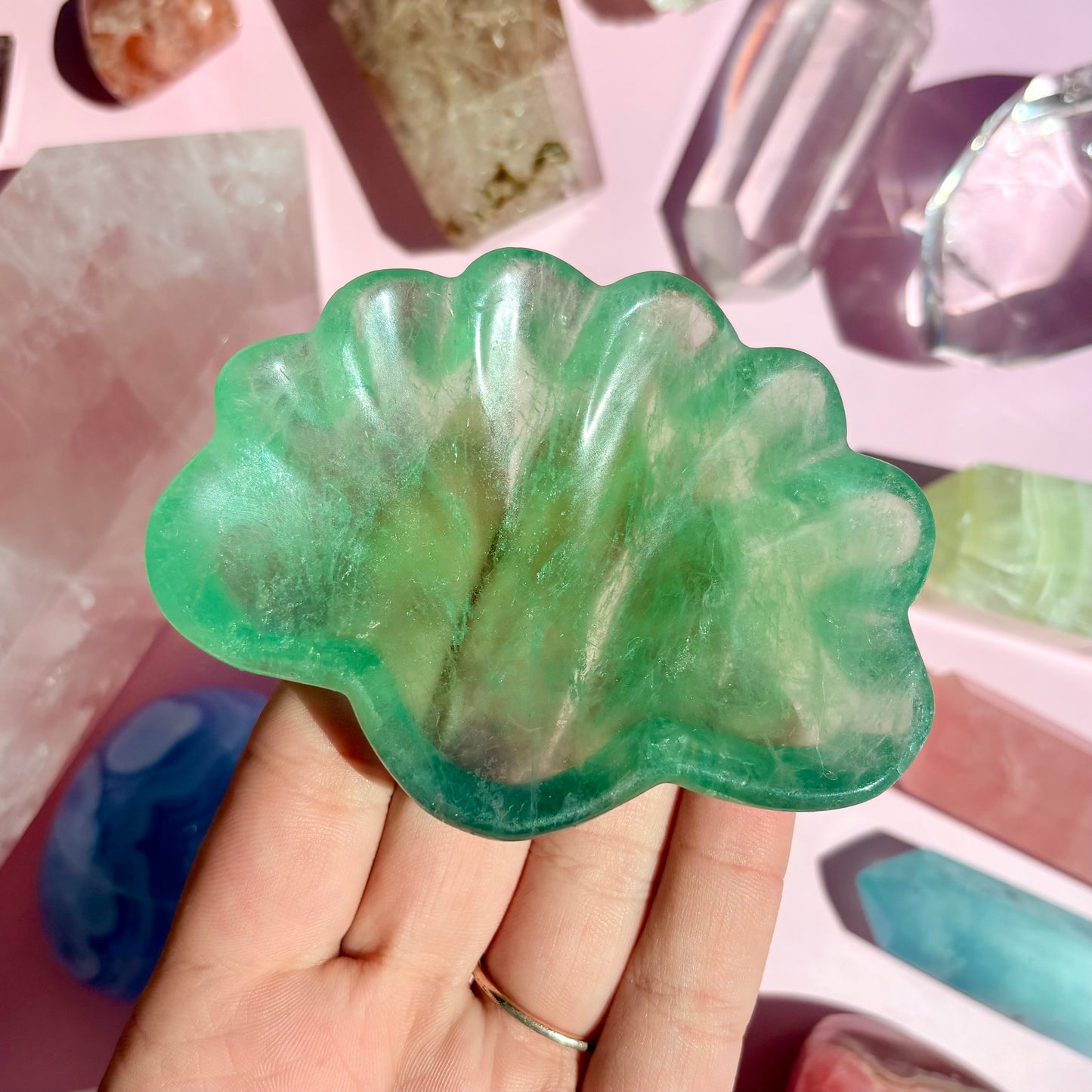 FLUORITE SHELL BOWL
