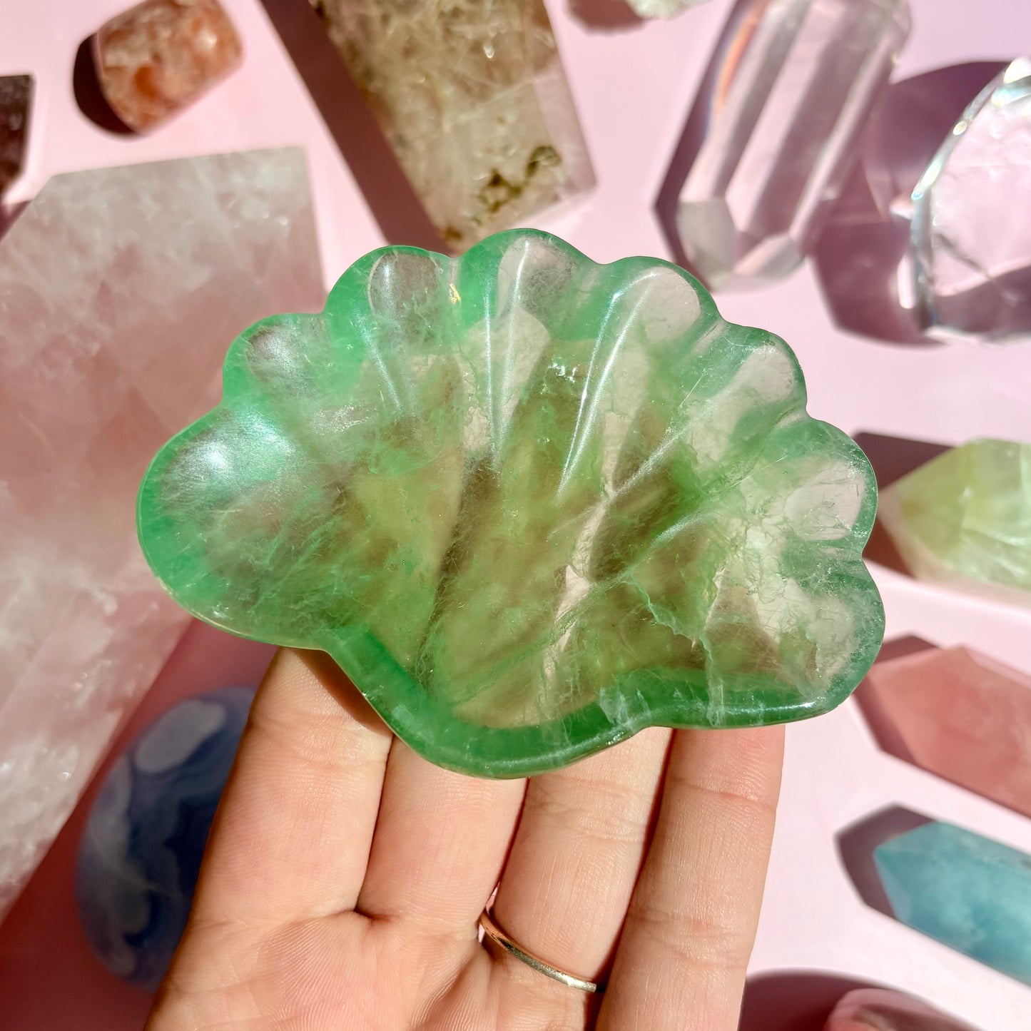 FLUORITE SHELL BOWL