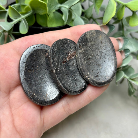 HEMATITE WORRYSTONE