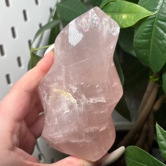 IMPERFECT ROSE QUARTZ FLAME