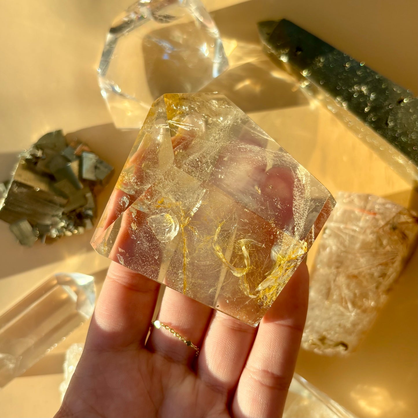 CLEAR QUARTZ FREEFORMS