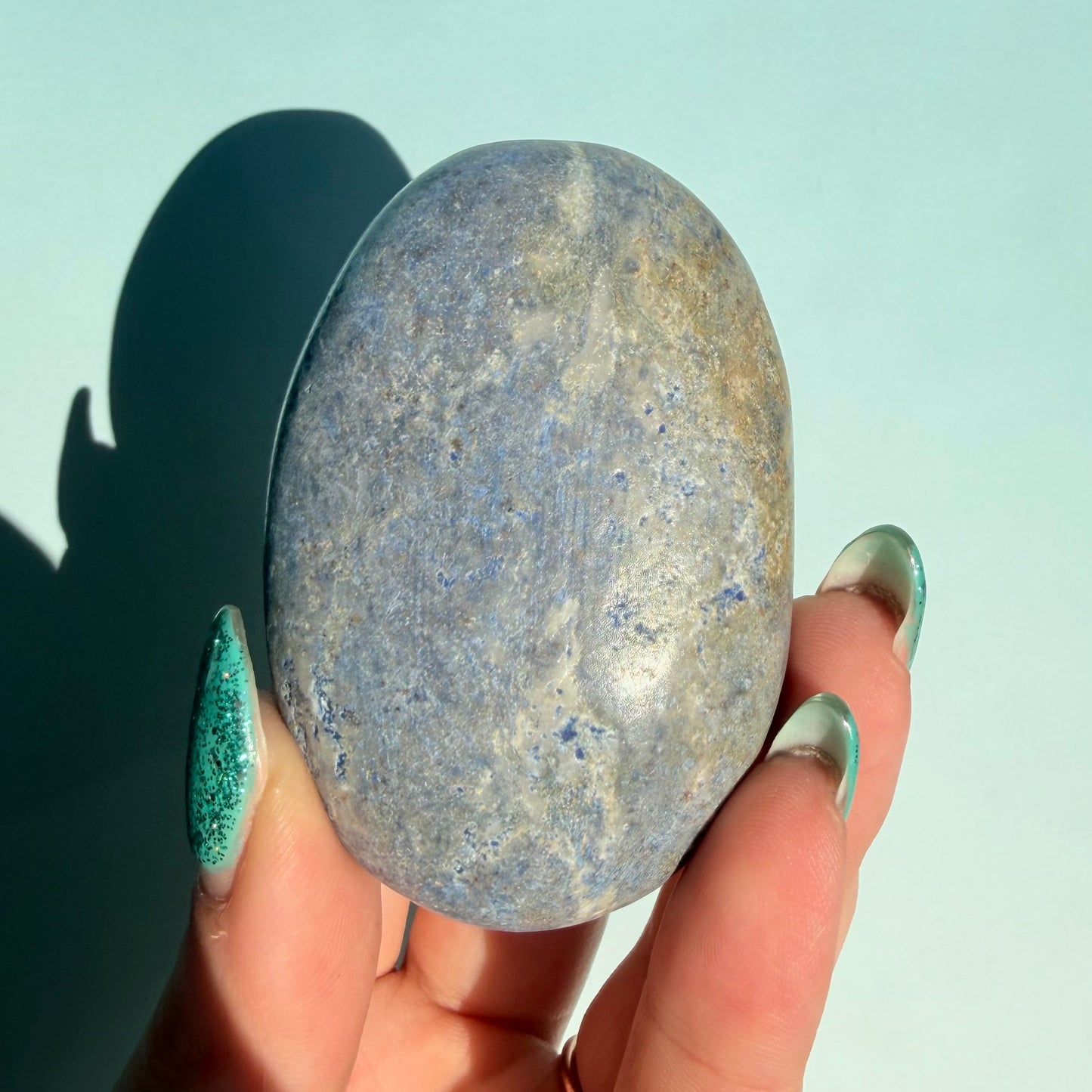 DUMORTIERITE PALMSTONE