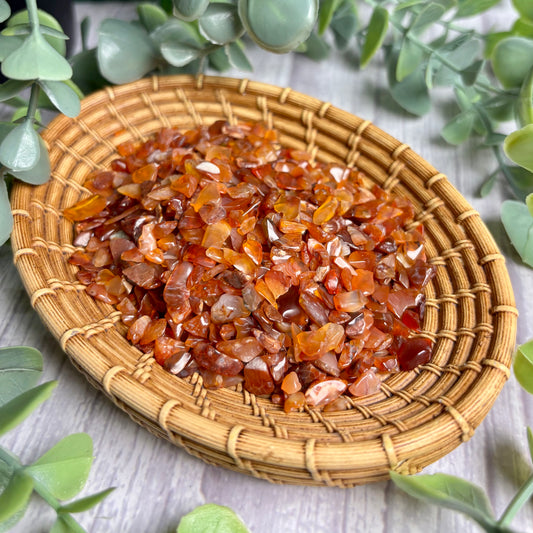 CARNELIAN CHIPS - 100 GRAMS