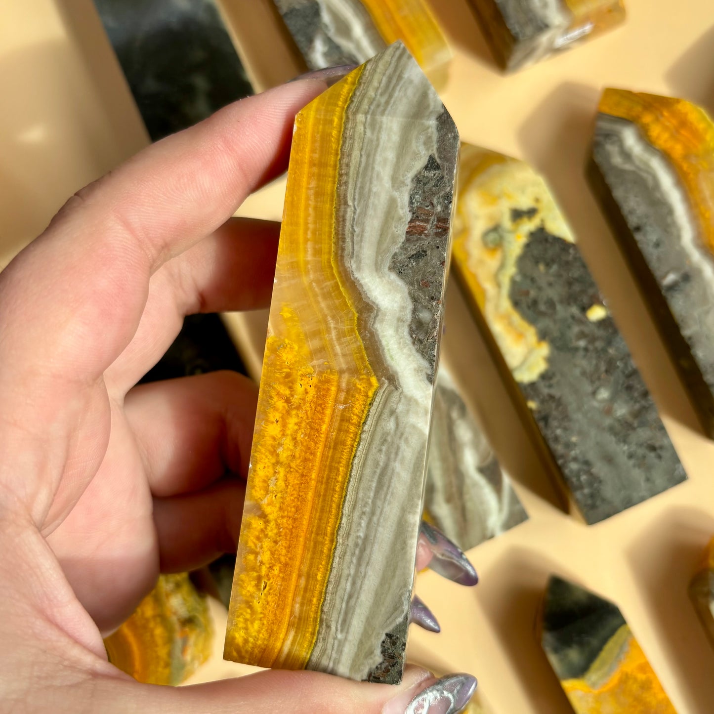 BUMBLEBEE JASPER TOWER