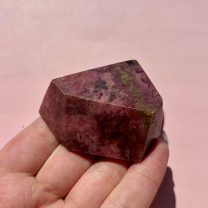 RHODONITE GUSHERS