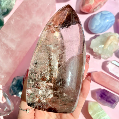 GARDEN QUARTZ EGG