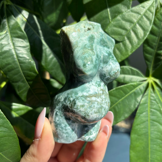 MOSS AGATE PREGNANT GODDESS