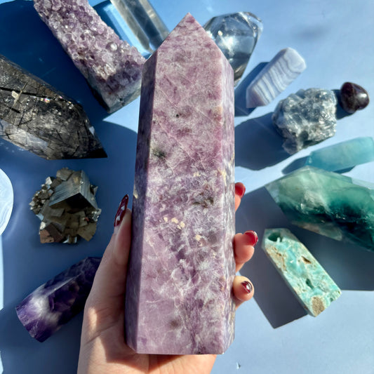 LEPIDOLITE STATEMENT TOWERS