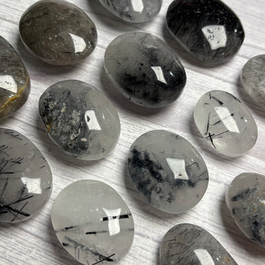 TOURMALATED QUARTZ PALMSTONES
