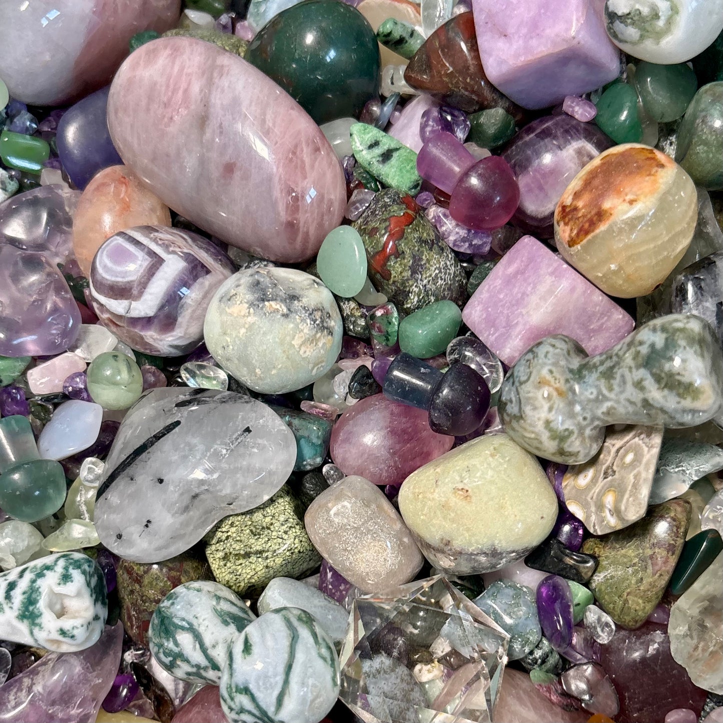 WITCHES BREW CONFETTI