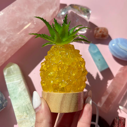 CITRINE PINEAPPLE LAMP