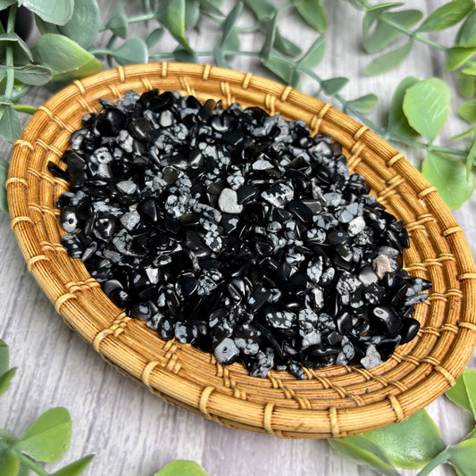 SNOWFLAKE OBSIDIAN CHIPS - 100 GRAMS