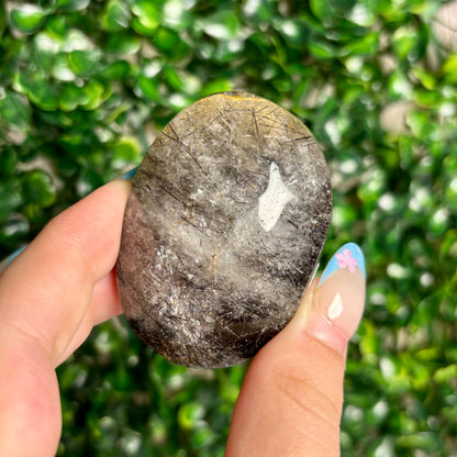 TOURMALATED QUARTZ PALMSTONES