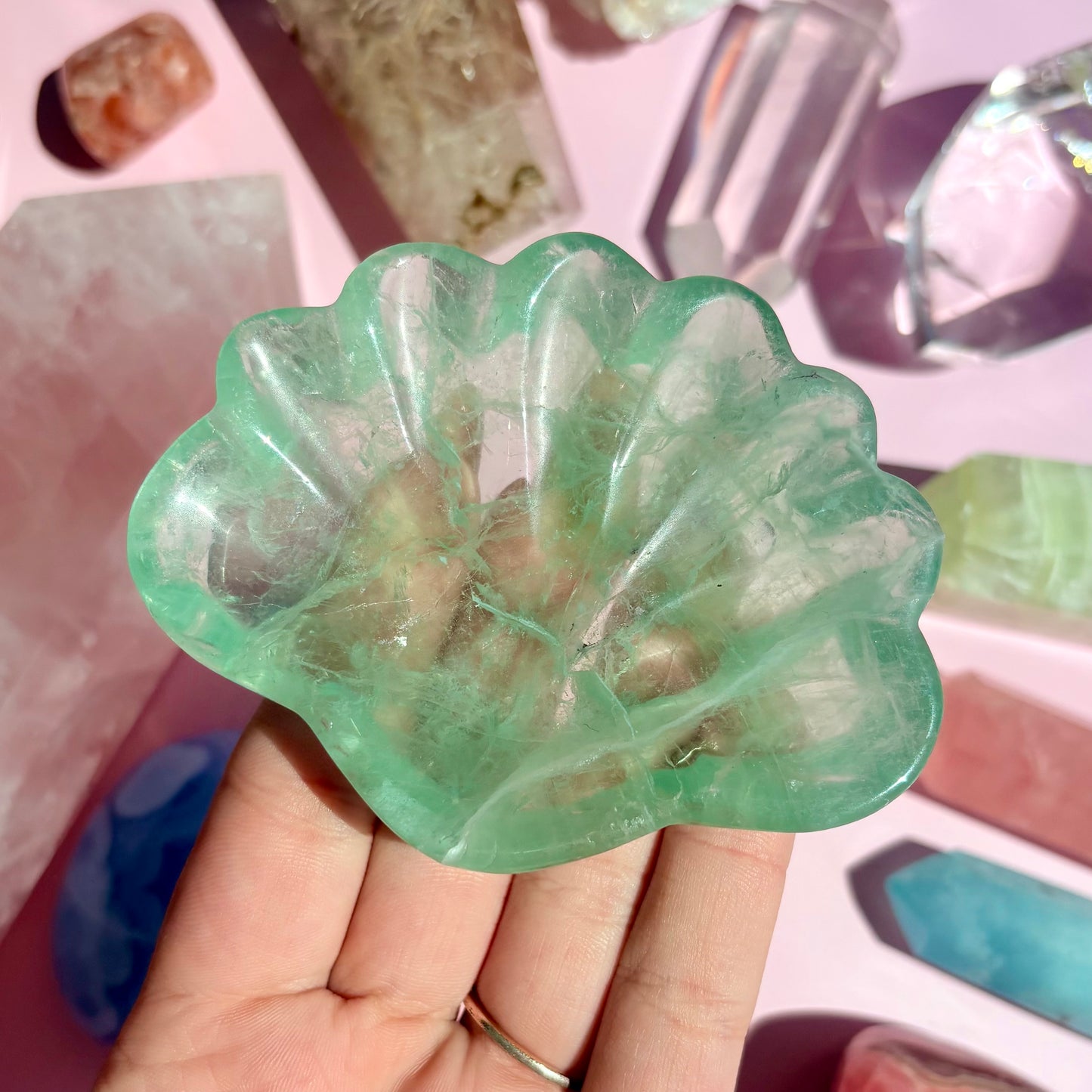 FLUORITE SHELL BOWL