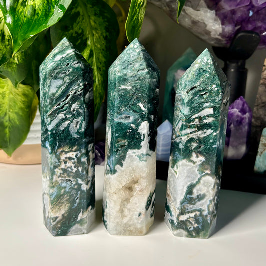 MOSS AGATE TOWERS