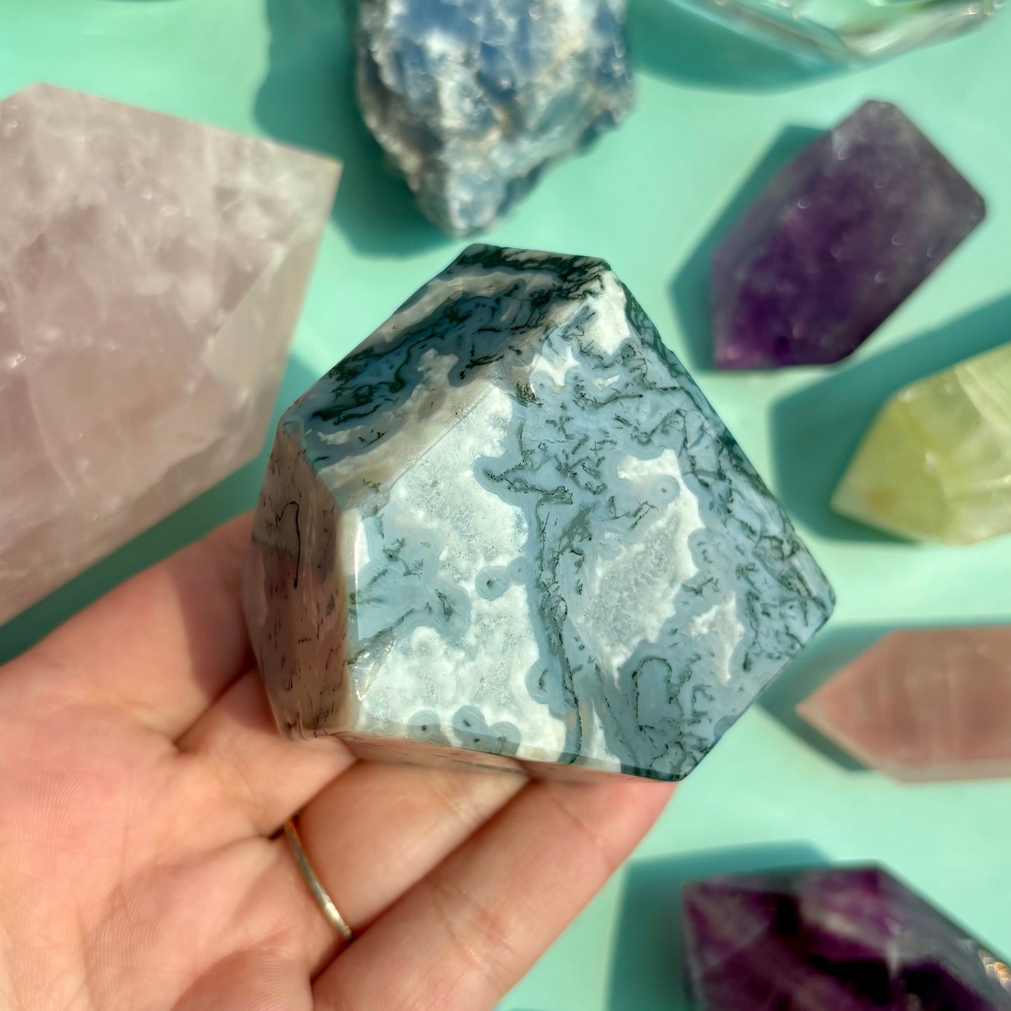 MOSS AGATE GUSHERS