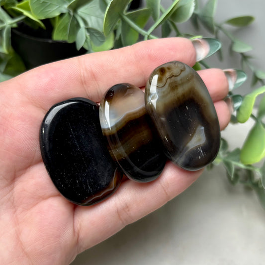 BLACK SARDONYX WORRYSTONE