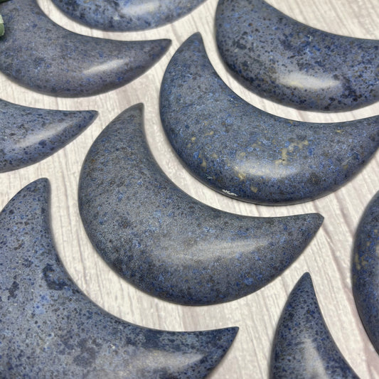 DUMORTIERITE MOON