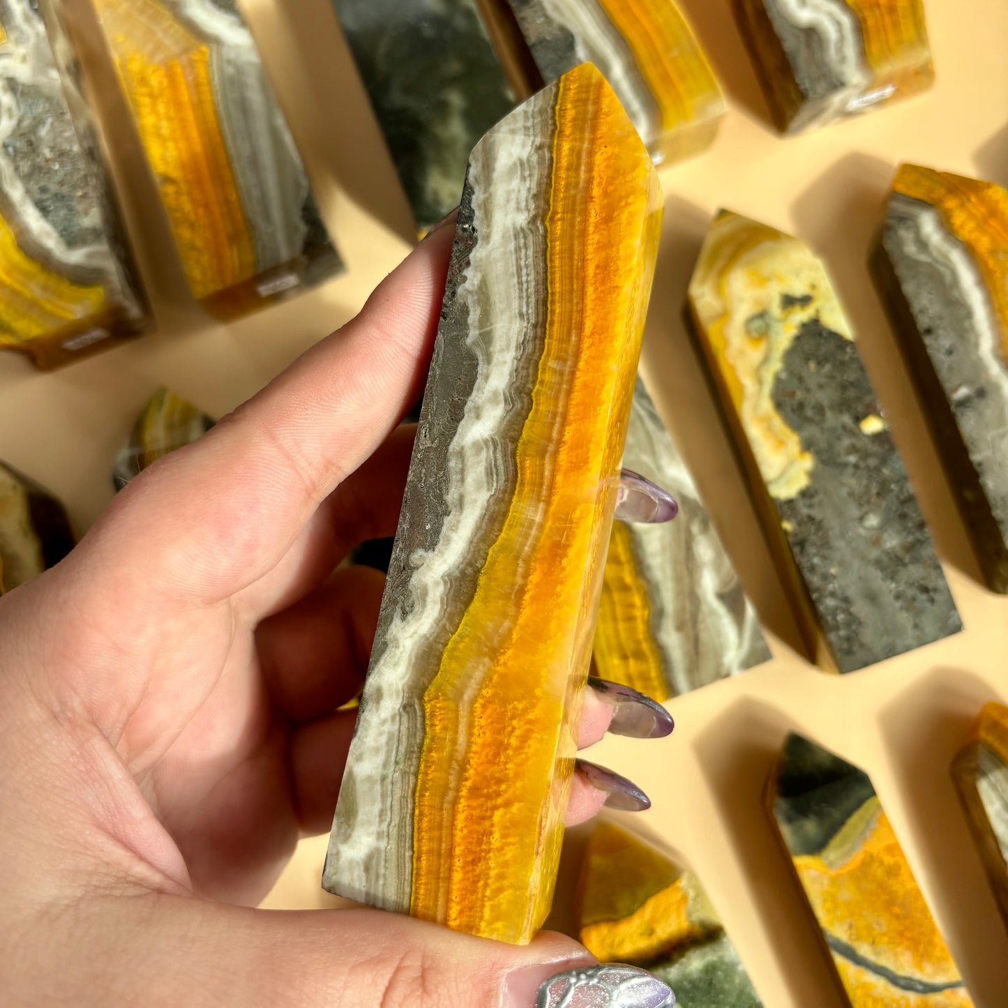 BUMBLEBEE JASPER TOWER