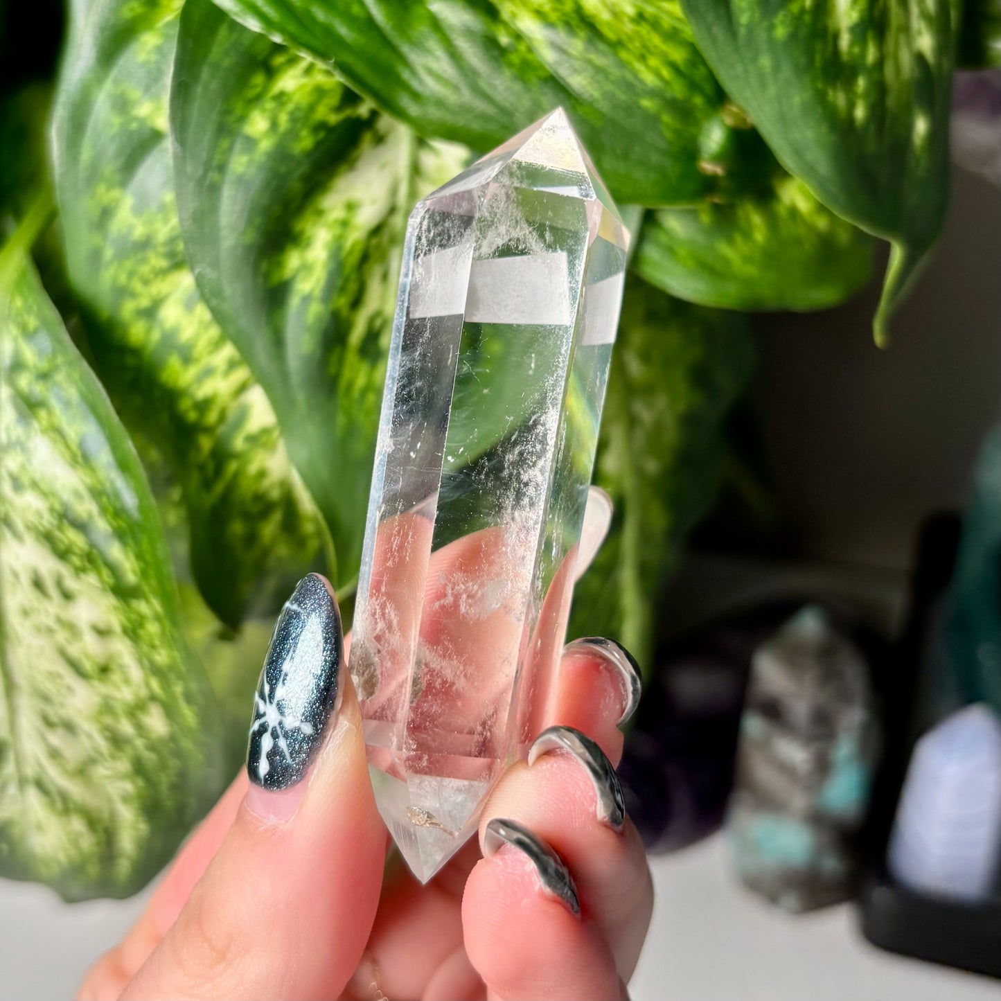 CLEAR QUARTZ DOUBLE TERMINATED POINTS