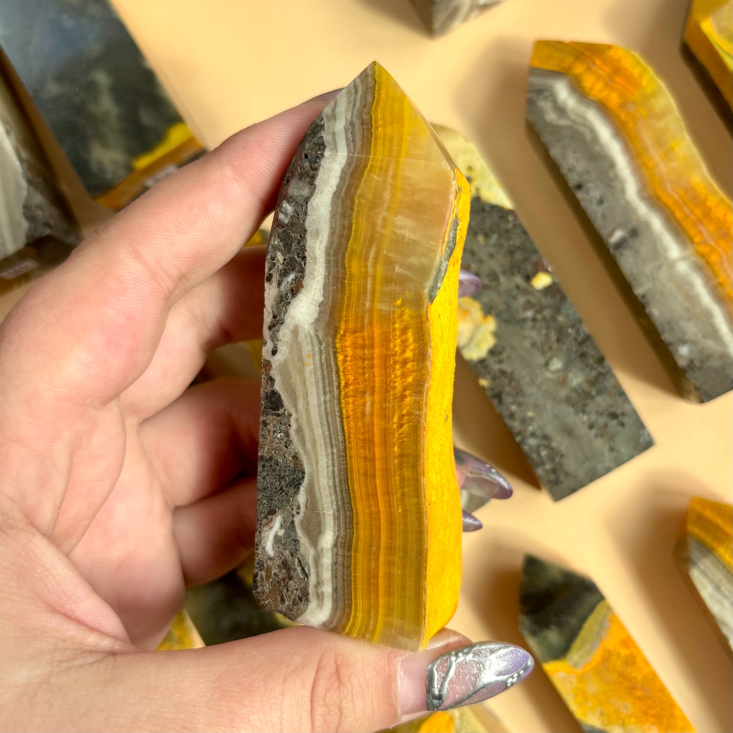 BUMBLEBEE JASPER TOWER