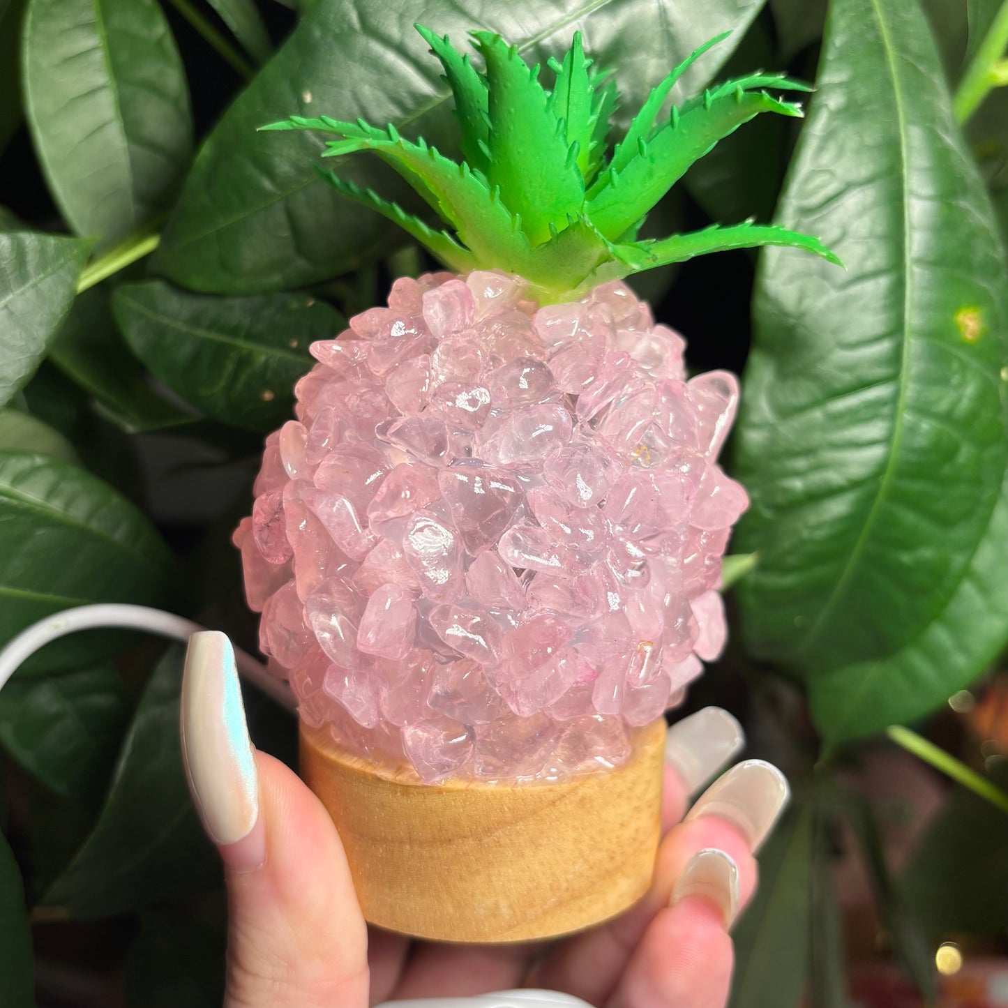 ROSE QUARTZ PINEAPPLE LAMP