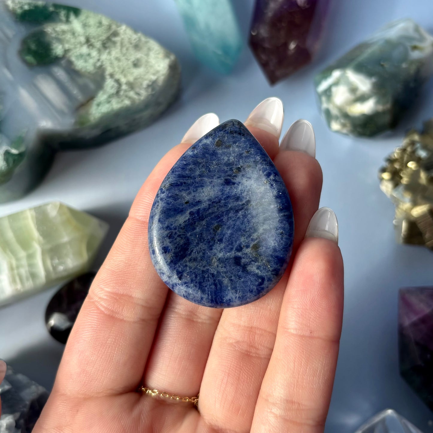 SODALITE TEARDROP WORRYSTONE