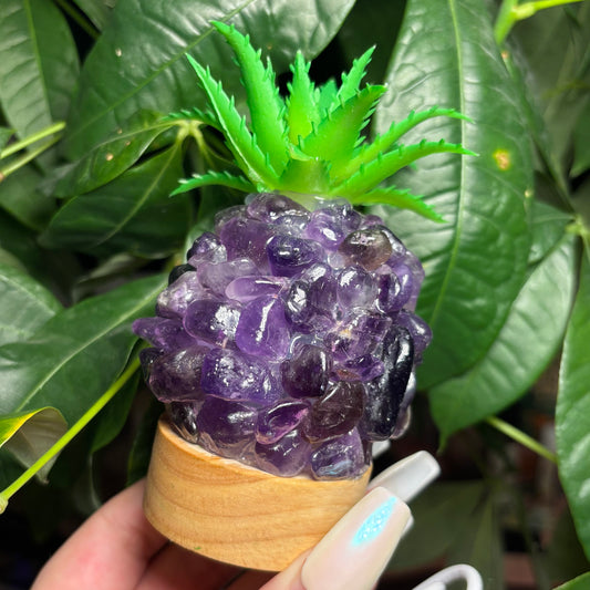 AMETHYST PINEAPPLE LAMP