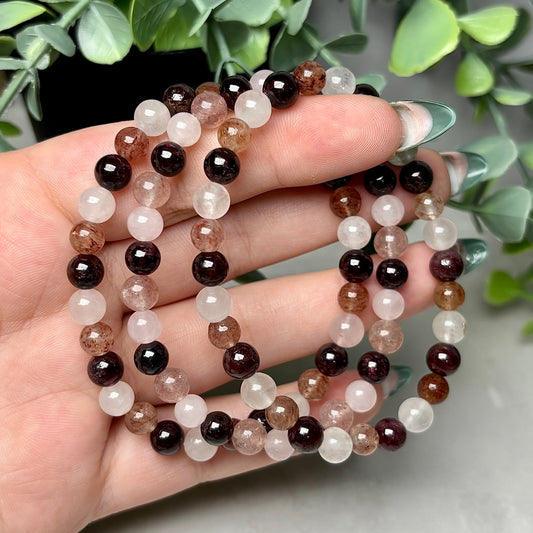 LOVE BRACELET (GARNET, ROSE QUARTZ, STRAWBERRY QUARTZ)