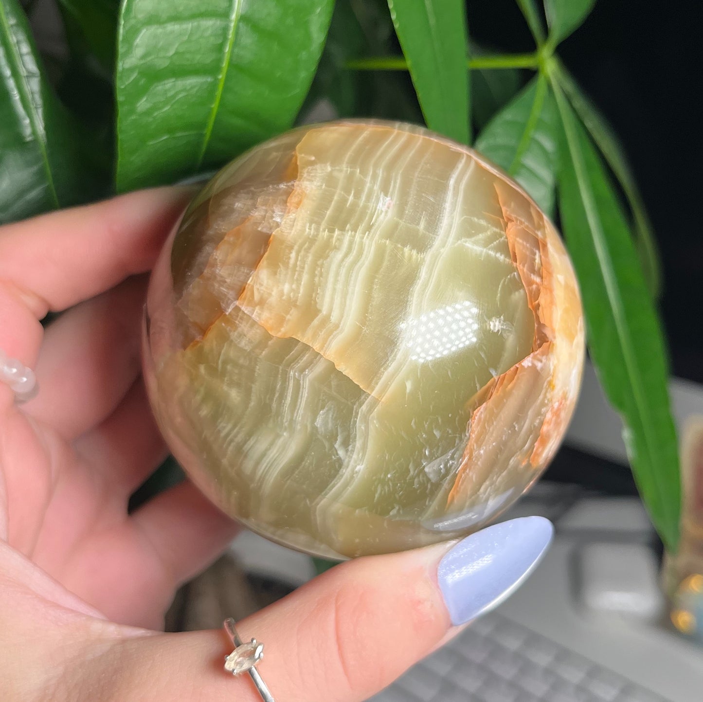 GREEN ONYX SPHERE