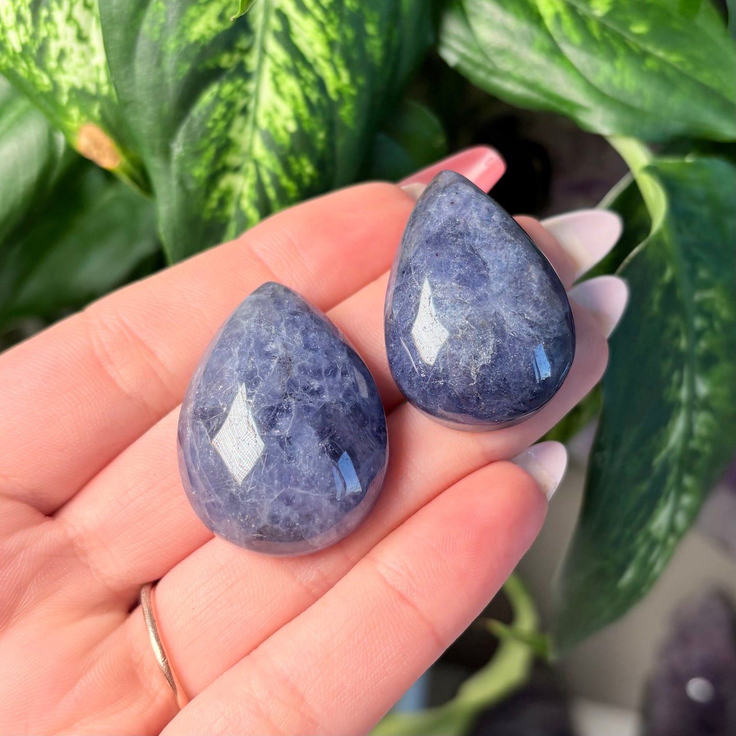 IOLITE TEARDROP